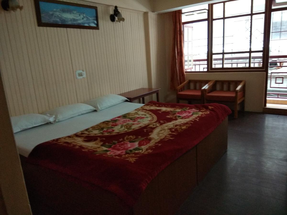 Hotel Mansarovar ดาร์จีลิง ภายนอก รูปภาพ