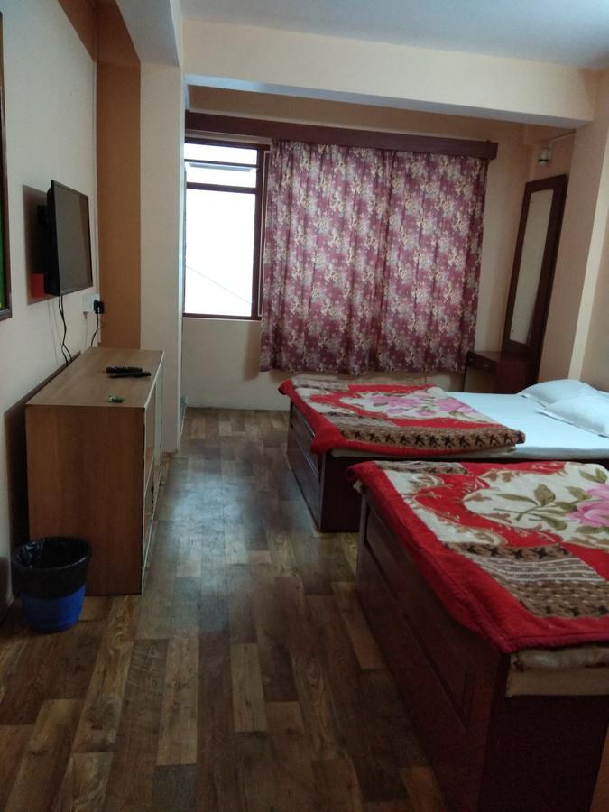 Hotel Mansarovar ดาร์จีลิง ภายนอก รูปภาพ